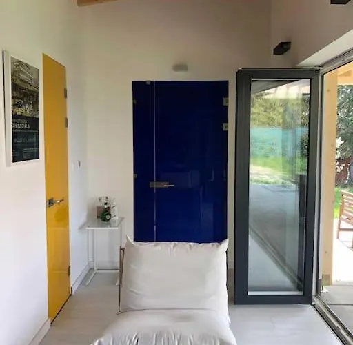 Apartman Art House - *
